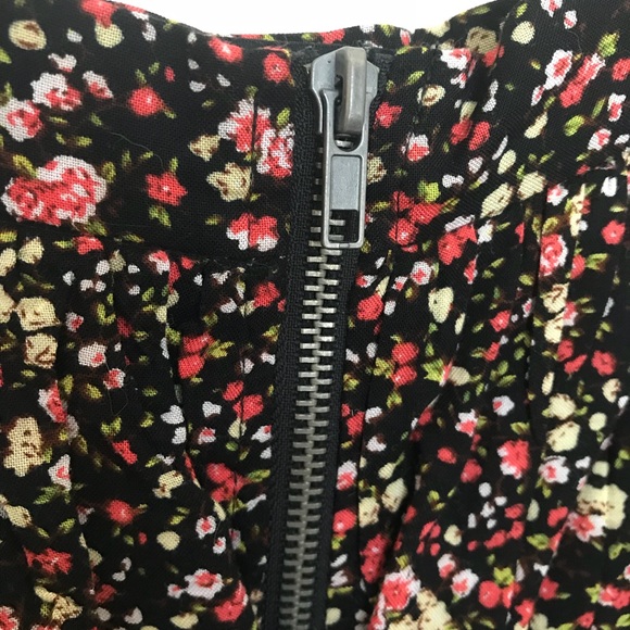 Forever 21 Floral Skirt - Picture 3 of 4